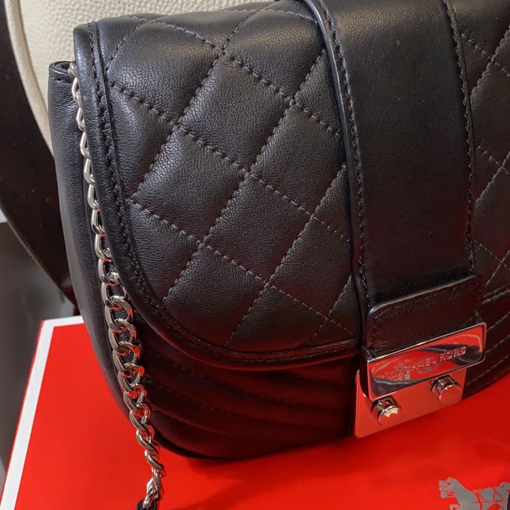 Michael Kors Crossbody Brand New. - Picture 6 of 10